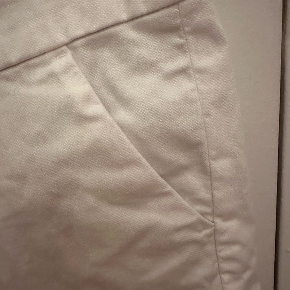 Lilly Pulitzer 5" Buttercup Low rise short - Picture 4 of 5